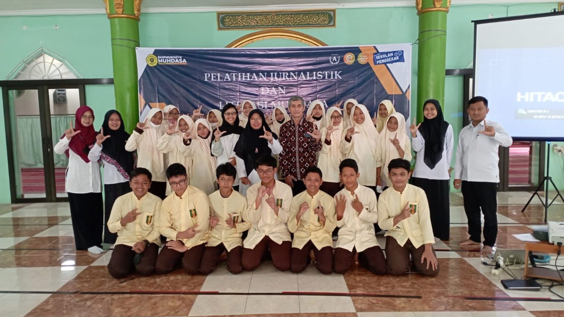 Pelatihan Jurnalistik dan Literasi Muhdasa: Menulis, Menyehatkan Mental dan Menjadi Amal Jariyah
